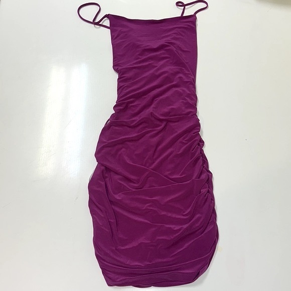 Ruched Criss-Cross Back Dress - Picture 4 of 6